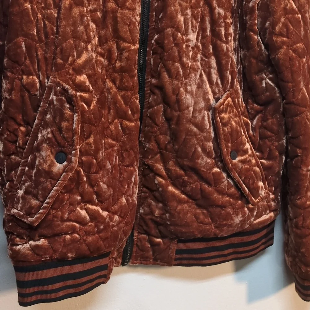Bernardo Quilted Velvet Bomber Jacket, Size S - Picture 6 of 12